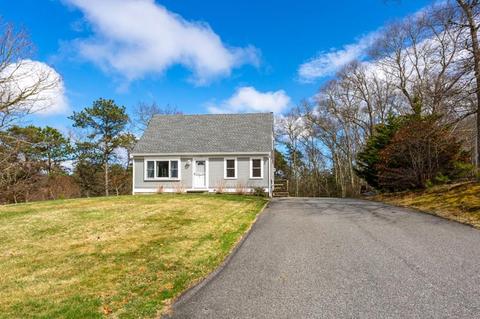 140 White Moss Dr, Barnstable, MA 02648 photo 1