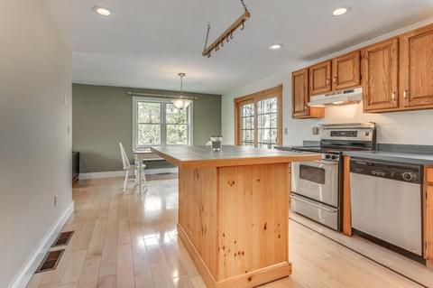 140 White Moss Dr, Barnstable, MA 02648 photo 9