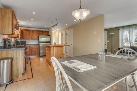 140 White Moss Dr, Barnstable, MA 02648 photo 11