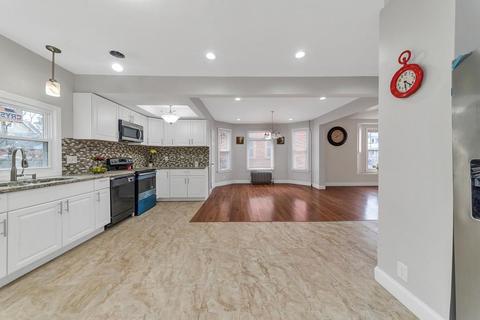 40 Parkwood St, Springfield, MA 01108 photo 17