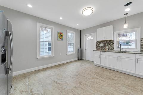 40 Parkwood St, Springfield, MA 01108 photo 15