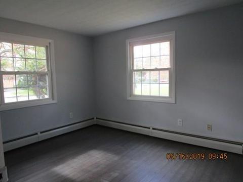 22 Trinity St, Danvers, MA 01923 photo 14