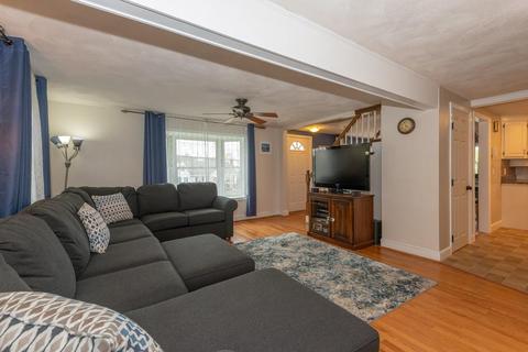 52 Dayton St, Danvers, MA 01923 photo 17