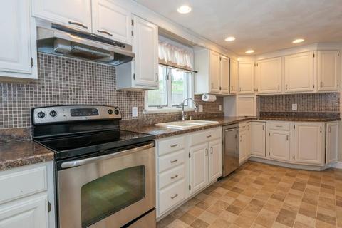 52 Dayton St, Danvers, MA 01923 photo 8