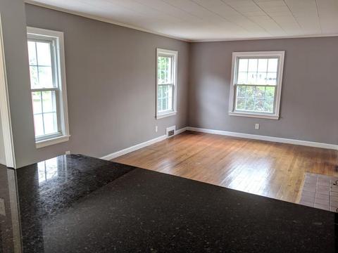 49 Maybrook Rd, Springfield, MA 01129 photo 5