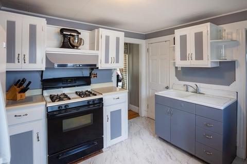 37 Farrington Ave, Dedham, MA 02026 photo 2