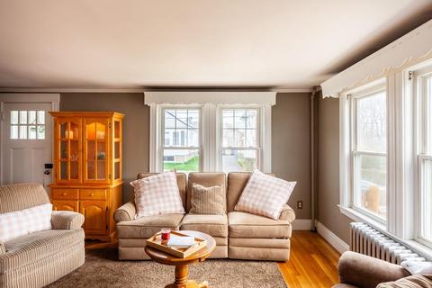 37 Farrington Ave, Dedham, MA 02026 photo 13