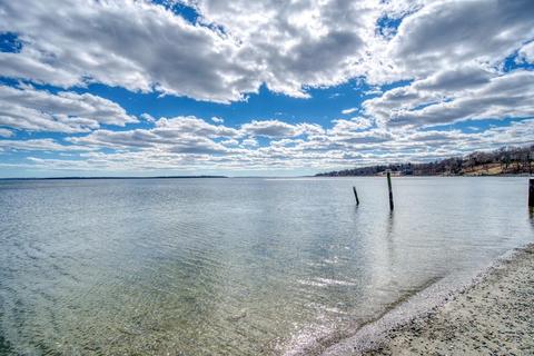 105 Beacon Ave, Warwick, RI 02889 photo 22