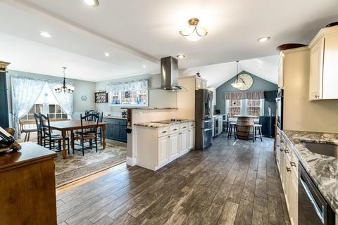105 Beacon Ave, Warwick, RI 02889 photo 1