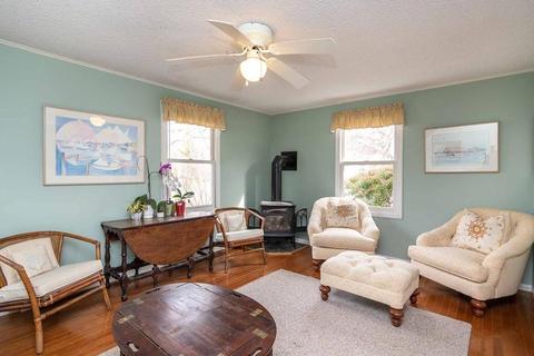1 Marthas Rd, Edgartown, MA 02539 photo 5
