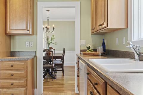 4 Smith Ave, Reading, MA 01867 photo 5