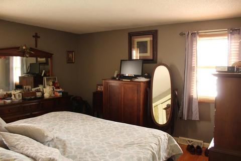 34 Waring St, Fall River, MA 02720 photo 13