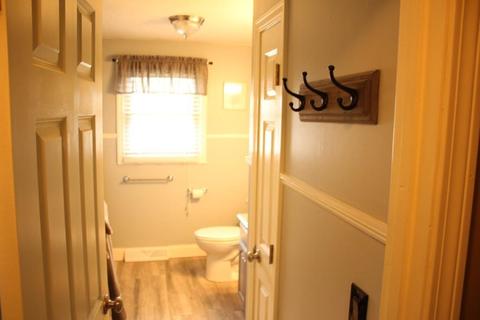 34 Waring St, Fall River, MA 02720 photo 16