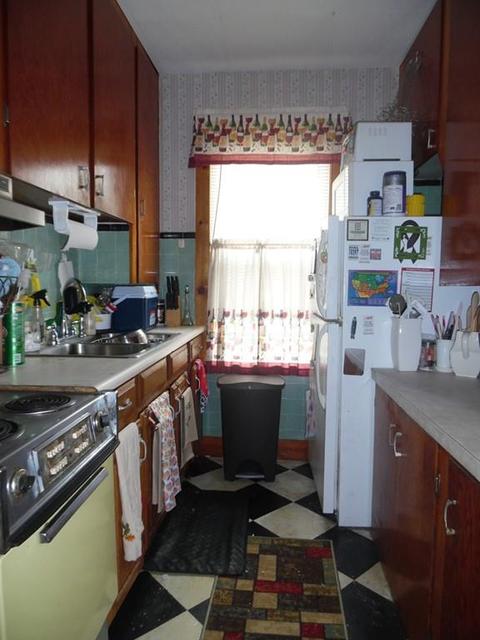 16 Oliver St, Fall River, MA 02724 photo 8