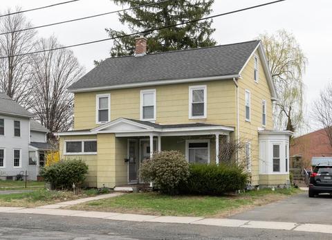15 Prospect St, Easthampton, MA 01027 photo 1