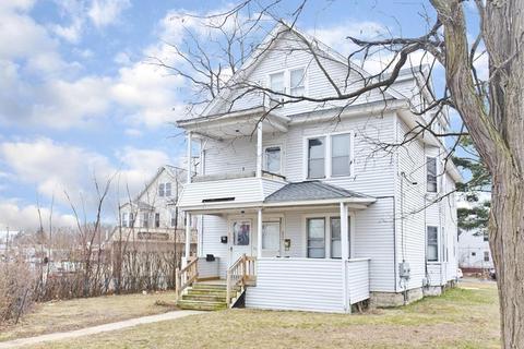 804 White St, Springfield, MA 01108 photo 1