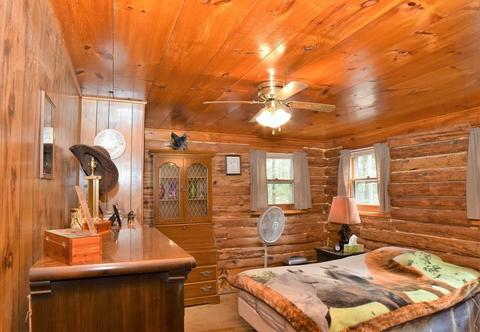 212 Mayo Rd, Orange, MA 01364 photo 9