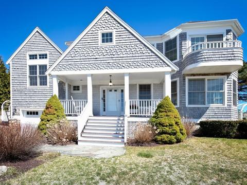 8 Squaws Ln, Mashpee, MA 02649 photo 2