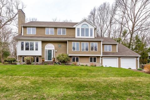 15 Robbin Rd, Canton, MA 02021 photo 2