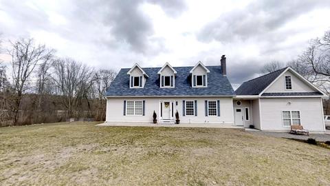 110 N Lowell Rd, Windham, NH 03087 photo 1
