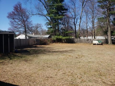 18 Pebble Mill Rd, Springfield, MA 01118 photo 8