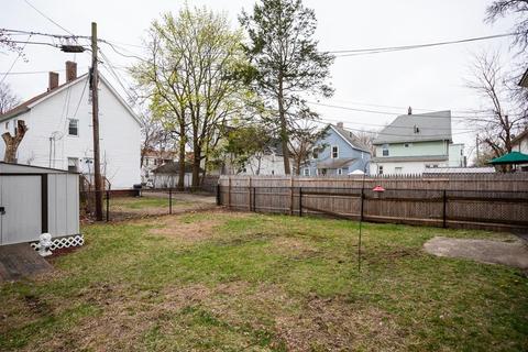 15 Ladd St, Springfield, MA 01109 photo 5