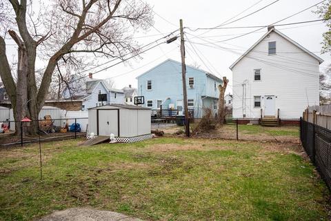 15 Ladd St, Springfield, MA 01109 photo 4