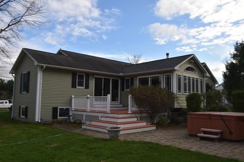 67 Division St, Easthampton, MA 01027 photo 6