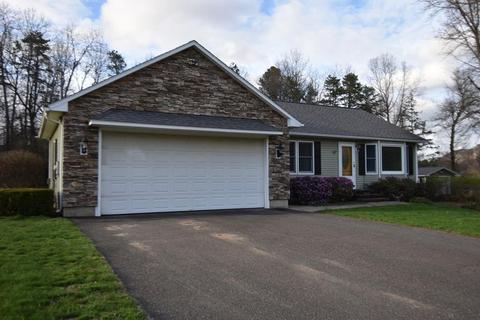 67 Division St, Easthampton, MA 01027 photo 3