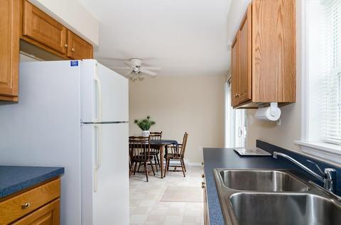 2 George St #E, Plainville, MA 02762 photo 4