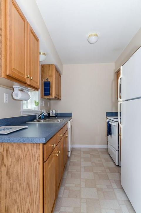 2 George St #E, Plainville, MA 02762 photo 2