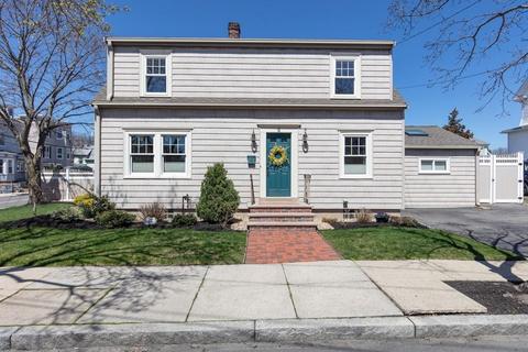 6 Centre St, Winthrop, MA 02152 photo 1