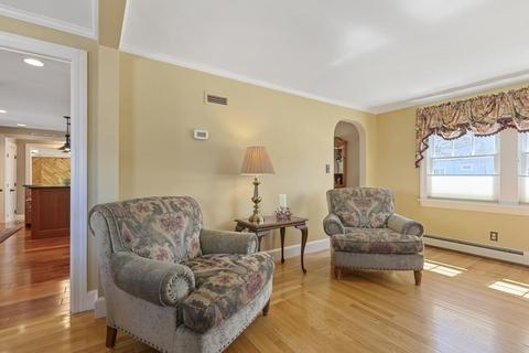 6 Centre St, Winthrop, MA 02152 photo 8