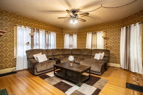 33 Mountainview St, Springfield, MA 01108 photo 4