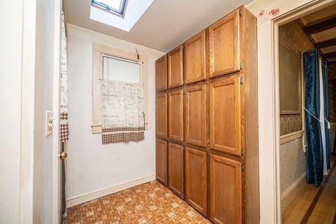 33 Mountainview St, Springfield, MA 01108 photo 18