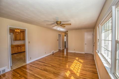59 Talbot Rd, Springfield, MA 01119 photo 9