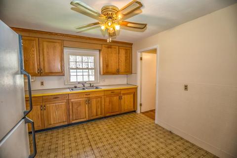 59 Talbot Rd, Springfield, MA 01119 photo 5