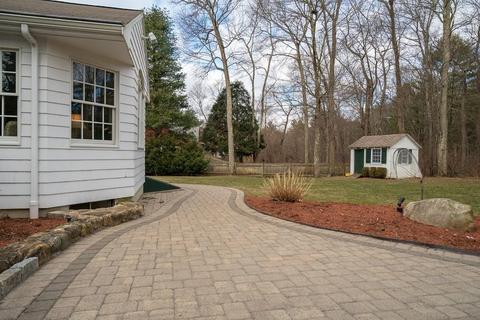 97 Locust Ln, Needham, MA 02492 photo 14