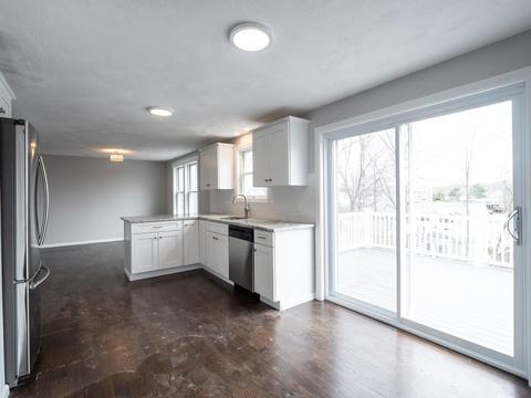22 Honeysuckle Rd, Gloucester, MA 01930 photo 8