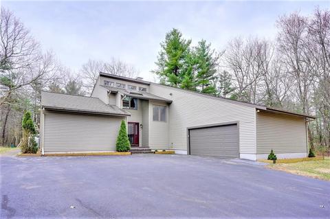 64 Grafton Rd, Upton, MA 01568 photo 1