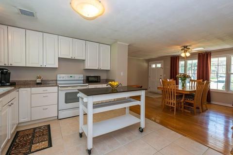 32 Princeton St, Danvers, MA 01923 photo 10