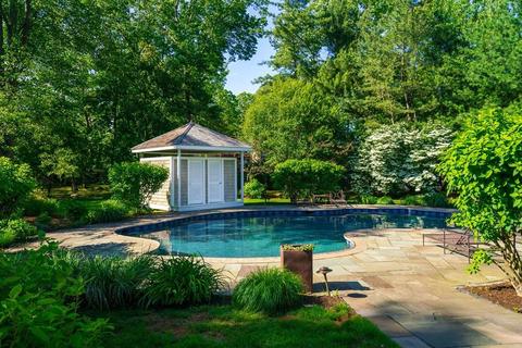 8 Sears Rd, Brookline, MA 02445 photo 28