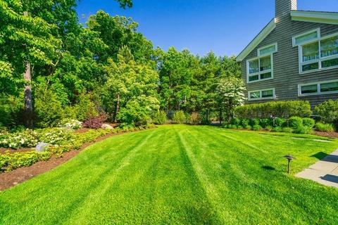 8 Sears Rd, Brookline, MA 02445 photo 25