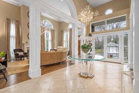 8 Sears Rd, Brookline, MA 02445 photo 2