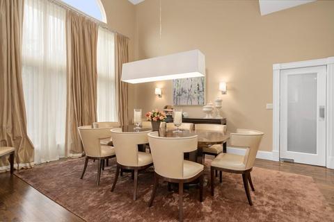 8 Sears Rd, Brookline, MA 02445 photo 5