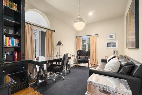 8 Sears Rd, Brookline, MA 02445 photo 13