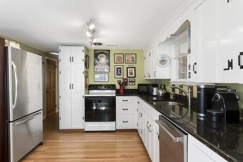 3 Brimblecomb, Marblehead, MA 01945 photo 9