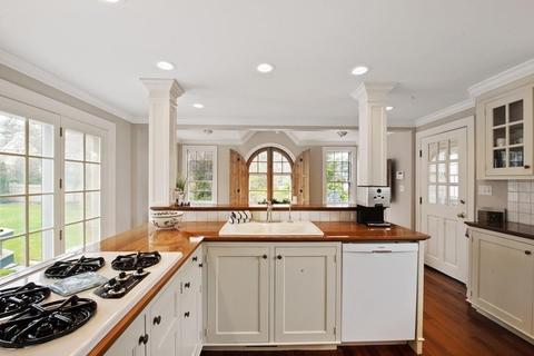 2 Page Rd, Marblehead, MA 01945 photo 15