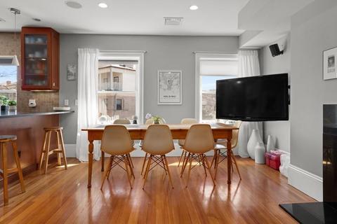 1753 Beacon St #4, Brookline, MA 02445 photo 9
