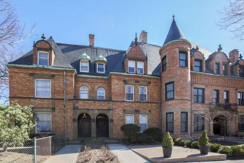 1753 Beacon St #4, Brookline, MA 02445 photo 1